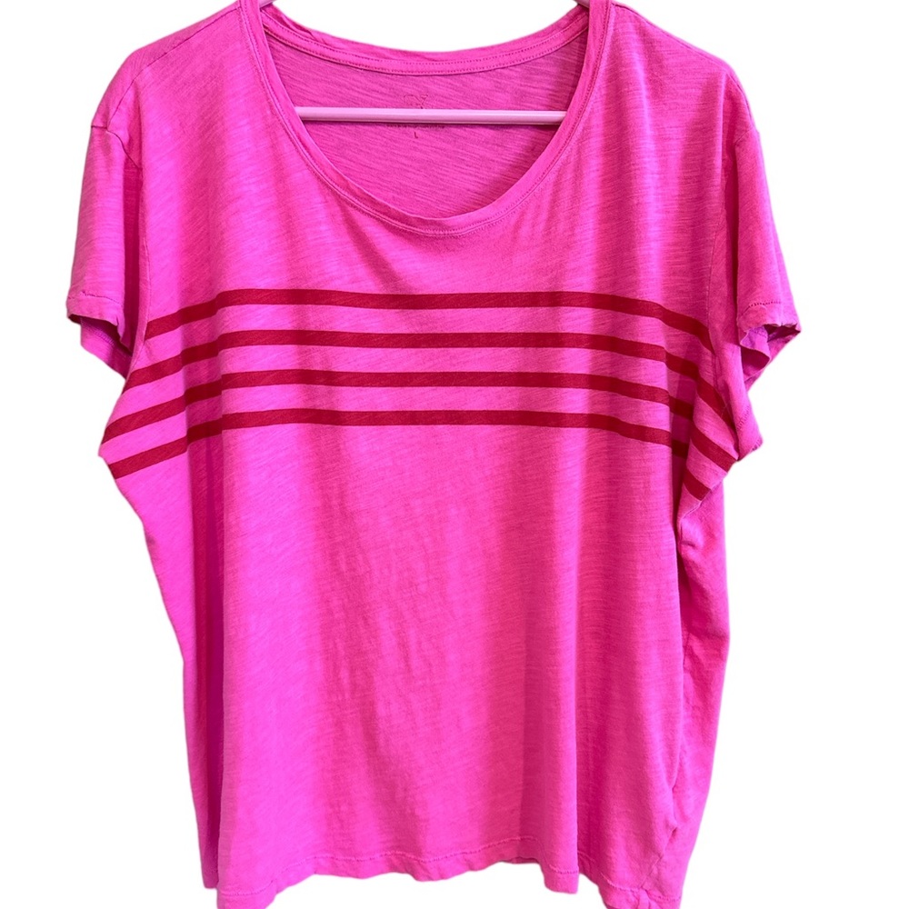 Vineyard Vines Large HOT Pink/Red Top! 🩷